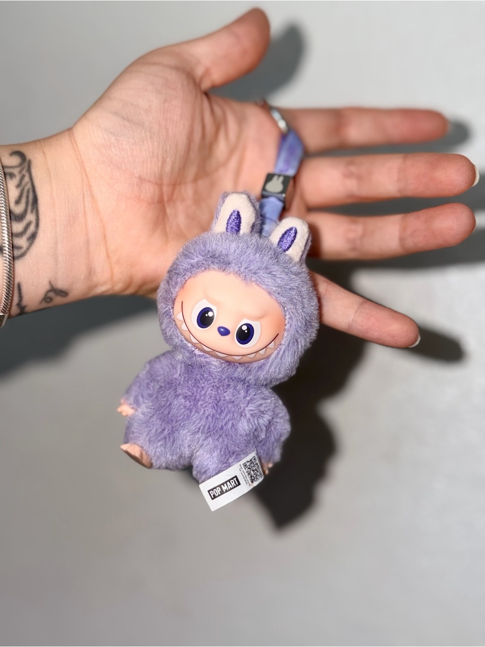 The Monsters Pin For Love Plush Pendant- ? - Picture 4 of 7